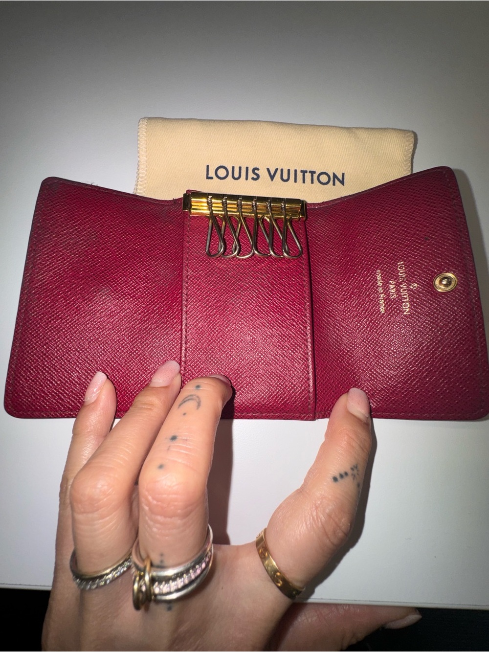 LOUIS VUITTON Monogram 6 Key Multicles Holder Fuchsia - Picture 3 of 16
